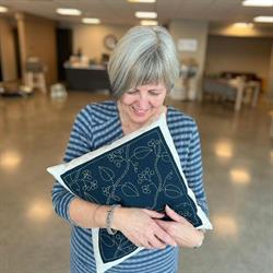 Bitteliten broderi og miniatyrer AS