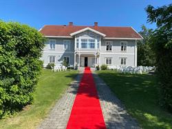 Gran gård Bjørg M Gran - Gran gård og selskapslokaler