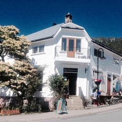 Hvidesøe kafe og hage AS