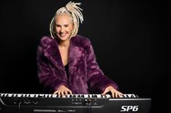 Marta Gniadek Neon Piano