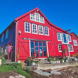 Hallvardsnaustet