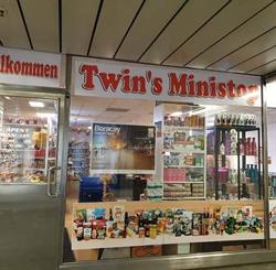 Twin's ministop